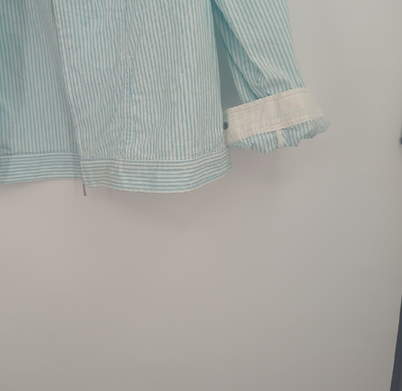 Christopher & Banks Summer Blue Seersucker Jacket With Two Pockets - Picture 4 of 8